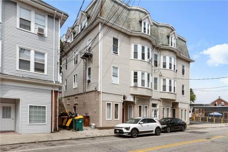 584 N North Main Street, Woonsocket, Rhode Island 02895, USA