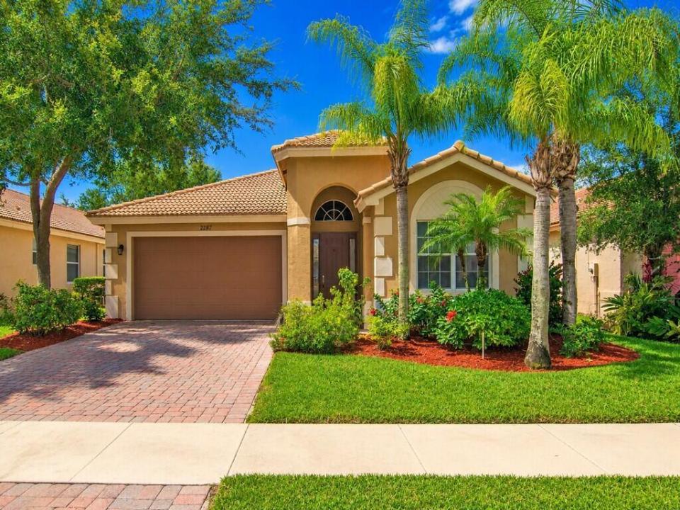 2287 SW NEWPORT ISLES Boulevard, Port St. Lucie, פלורידה 34953, ארצות הברית של אמריקה