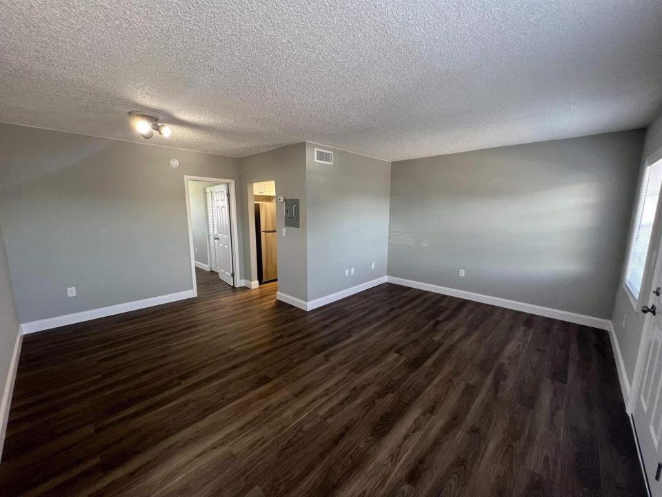 2605 NW 135TH Street 208, Opa-Locka, Floride 33167, États-Unis