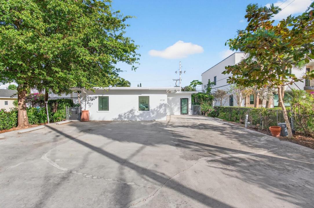 3720 Morton Avenue, West Palm Beach, Florida 33405, USA