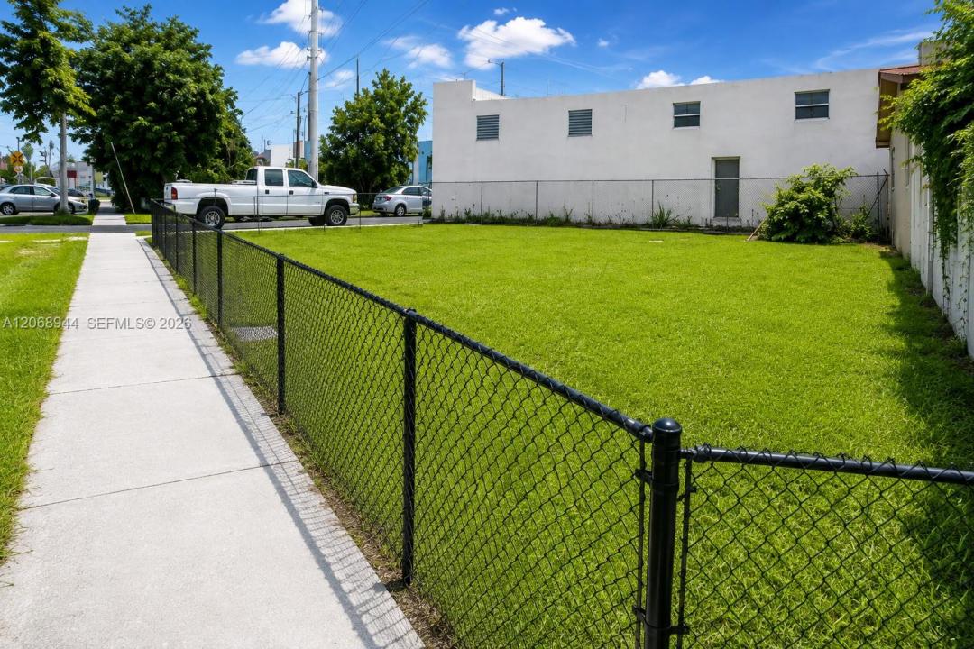 119 NW 3rd St, Hallandale Beach, Floride 33009, États-Unis