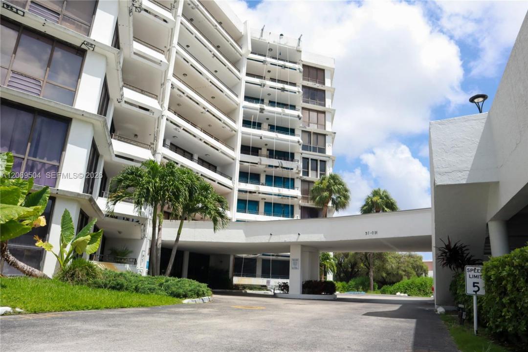 13951 Kendale Lakes Cir 310A, Miami, Florida 33183, Stati Uniti