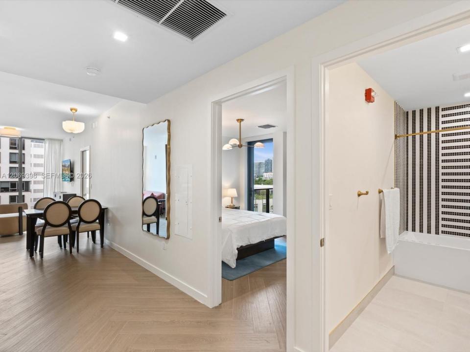 2700 NW 2 nd ave 442, Miami, Florida 33127, USA