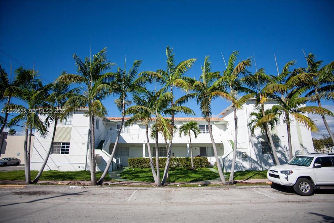 7130 Rue Versailles 10, Miami Beach, Floride 33141, États-Unis