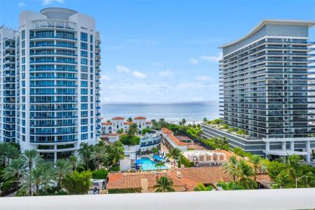 5900 Collins Ave 1204, Miami Beach, Florida 33140, USA