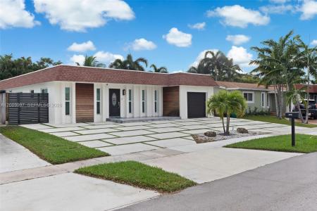 208 SE 4th Ter, Dania Beach, 佛罗里达州 33004, 美国