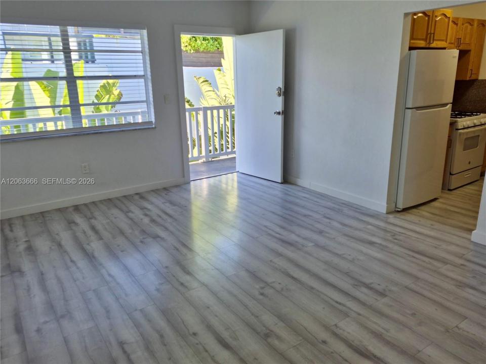 344 Meridian Ave 4B, Miami Beach, Florida 33139, USA