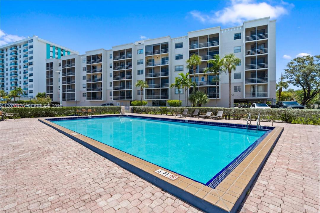 2821 N Miami Beach Blvd 4F, North Miami Beach, Florida 33160, Stati Uniti