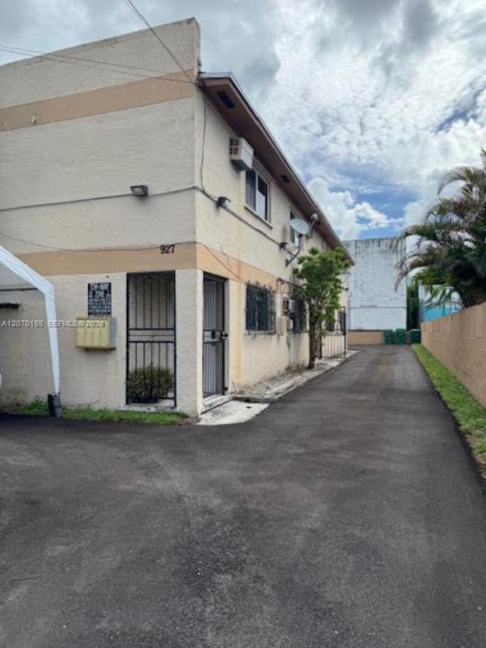 927 NW 7th Ct 3, Miami, فلوريدا 33136, الولايات المتحدة