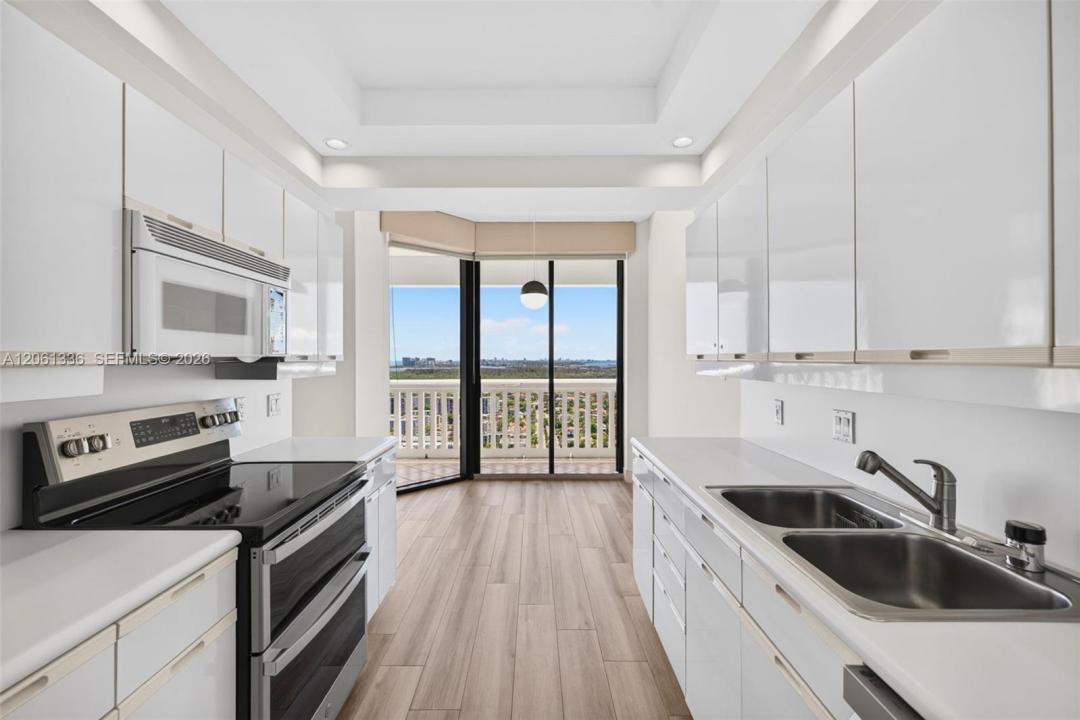2000 Island Blvd 3008, Aventura, Florida 33160, Stati Uniti