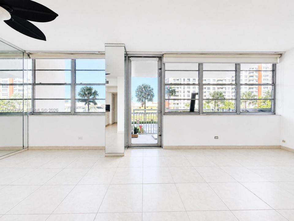 250 174th St 115, Sunny Isles Beach, Floride 33160, États-Unis
