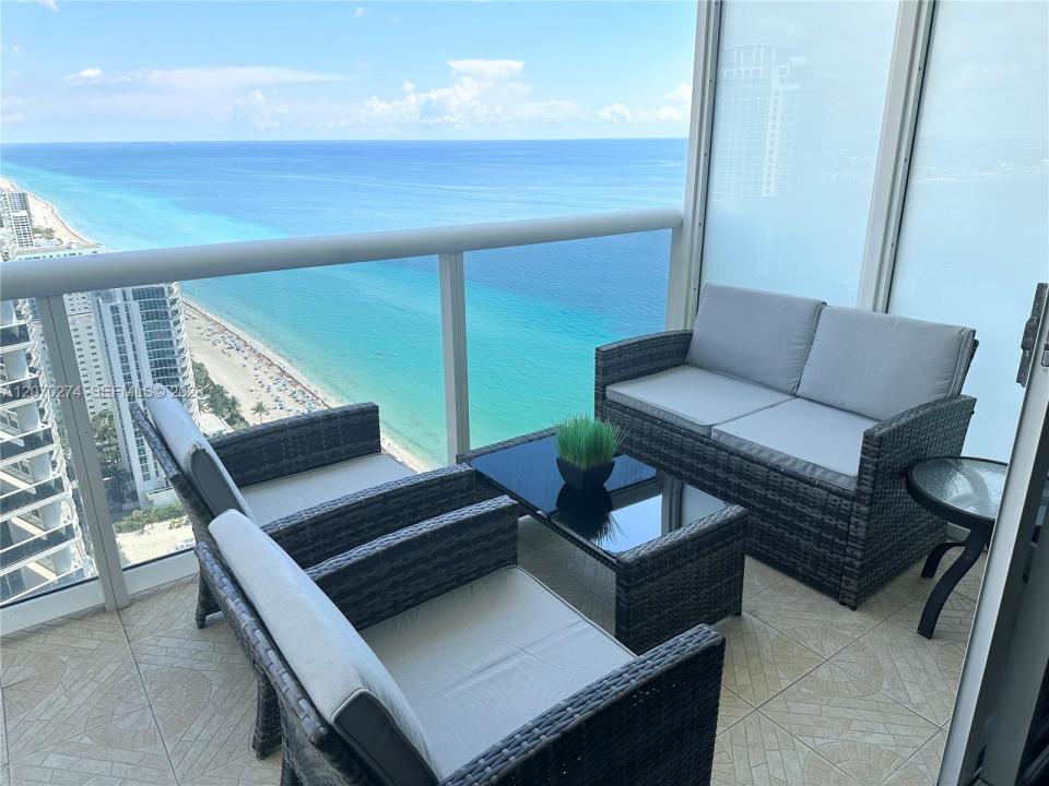 Hallandale Beach, Floride 33009, États-Unis