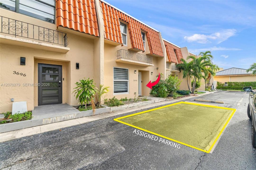 3690 NE 167th St 34, North Miami Beach, Florida 33160, Stati Uniti
