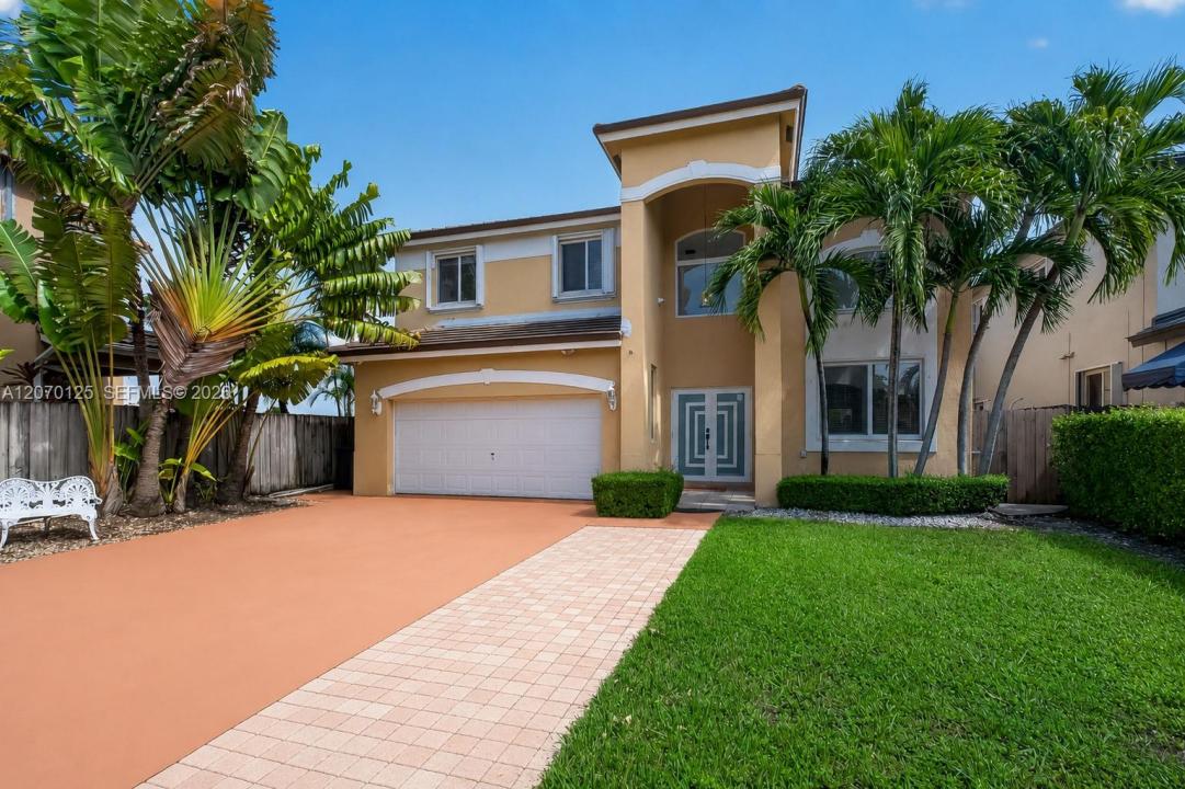 15809 SW 65th Ter, Miami, Florida 33193, USA