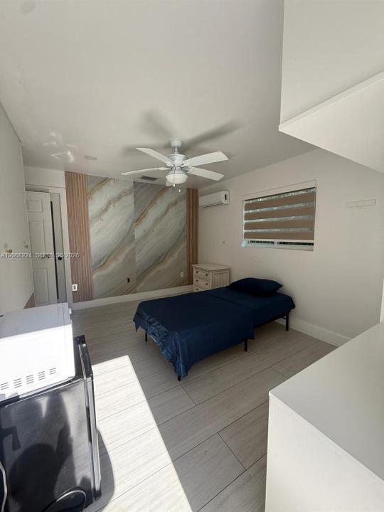 1140 N Douglas Rd 0, Pembroke Pines, Floryda 33024, USA