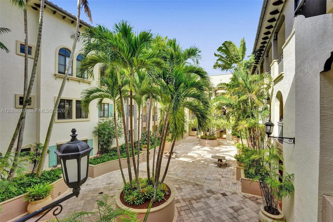 2925 NW 126th Ave 1-320, Sunrise, Florida 33323, Stati Uniti