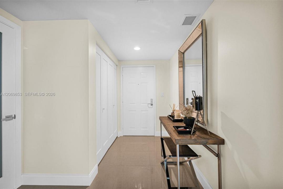 19501 W Country Club Dr 1004, Aventura, 플로리다 33180, 미국