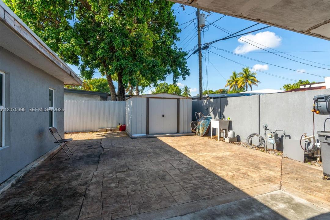 820 E 10th Ave, Hialeah, Flórida 33010, Estados Unidos