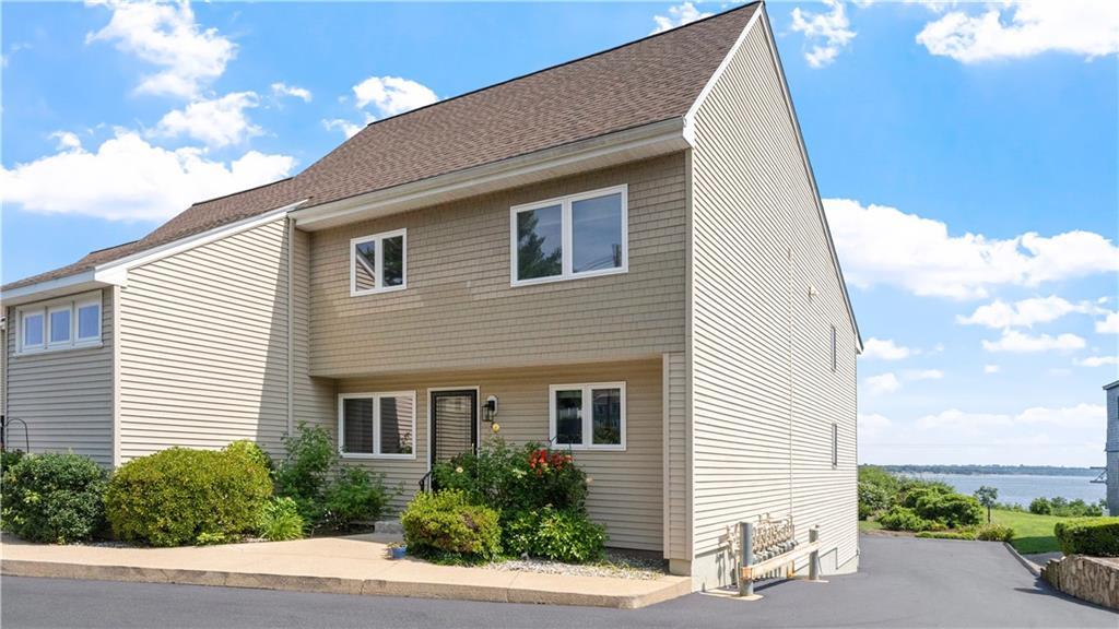4042 Post Road 5, Warwick, Rhode Island 02886, USA