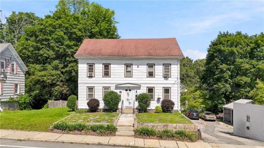 87 Saint Paul Street, North Smithfield, Rhode Island 02896, USA