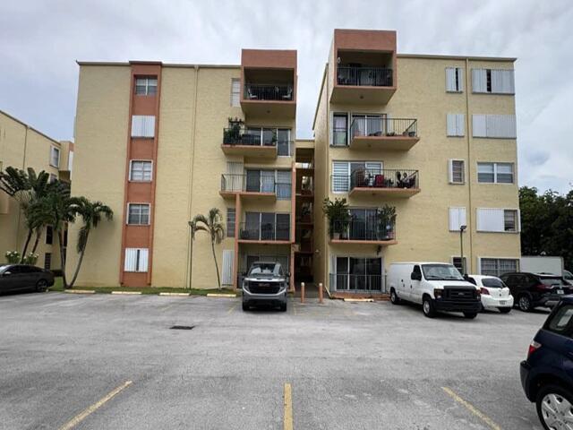 4500 W 19TH Court 431, Hialeah, Floride 33012, États-Unis