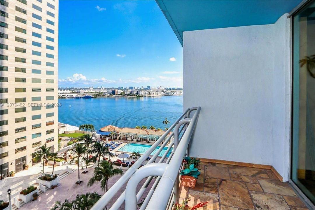 335 S Biscayne Blvd 1500, Miami, פלורידה 33131, ארצות הברית של אמריקה