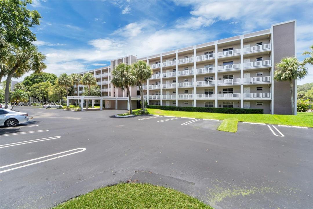 1100 NW 87th Ave 508, Coral Springs, Florida 33071, USA