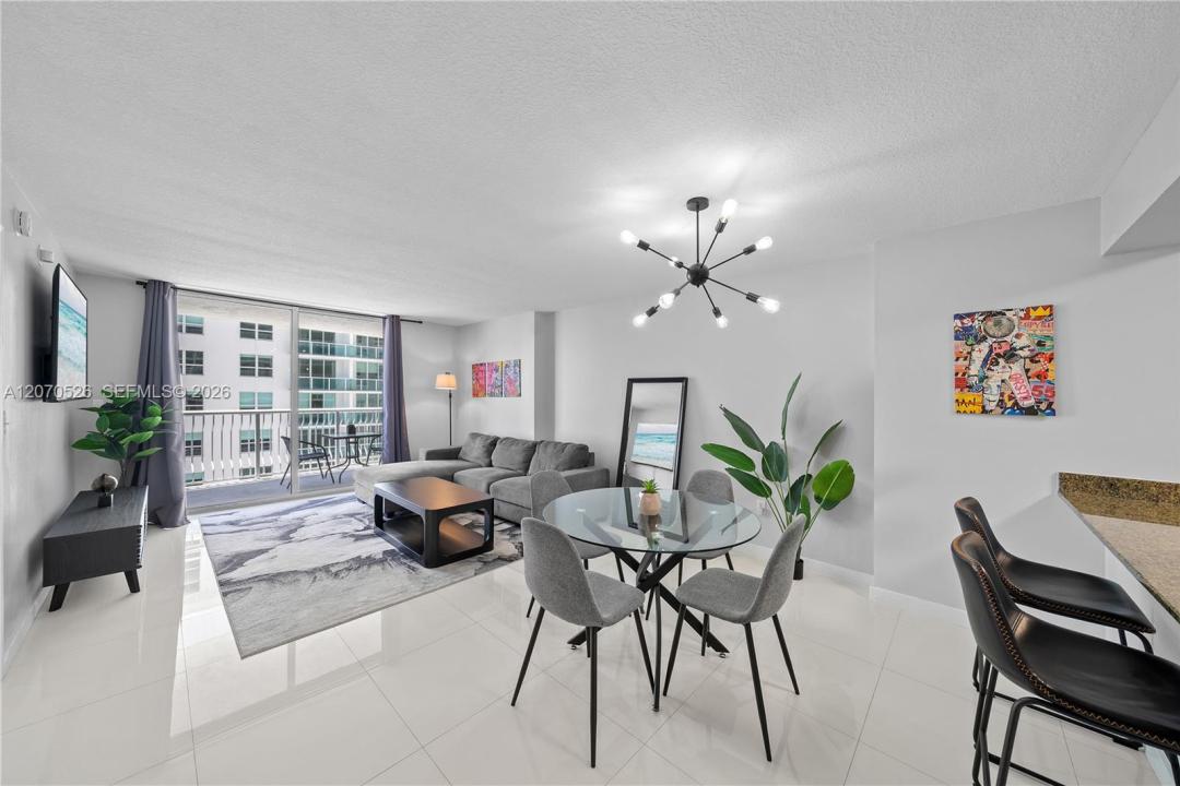 1200 Brickell Bay Dr 2205, Miami, Floride 33131, États-Unis