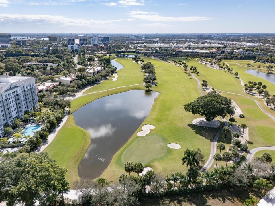 2400 PRESIDENTIAL Way PH6, West Palm Beach, Floride 33401, États-Unis