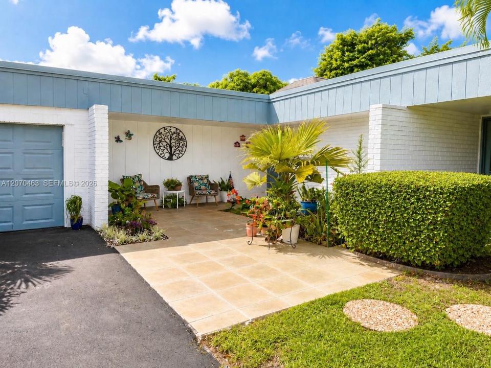 4713 Holly Dr, Tamarac, Floride 33319, États-Unis