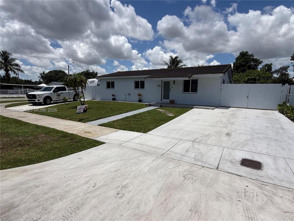 19700 NW 44th Ave ., Miami Gardens, 플로리다 33055, 미국
