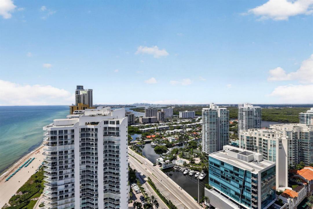 16699 Collins Avenue 3509, Sunny Isles Beach, Florida 33160, Stati Uniti