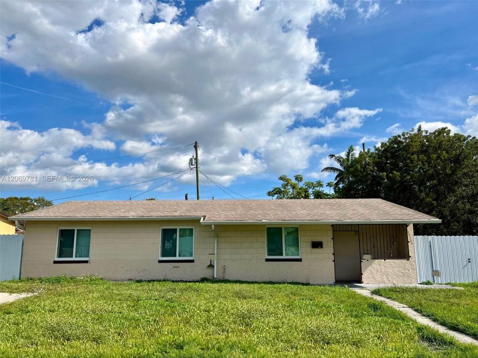 13735 NW 23rd Ave, Opa-Locka, Florida 33054, Stati Uniti
