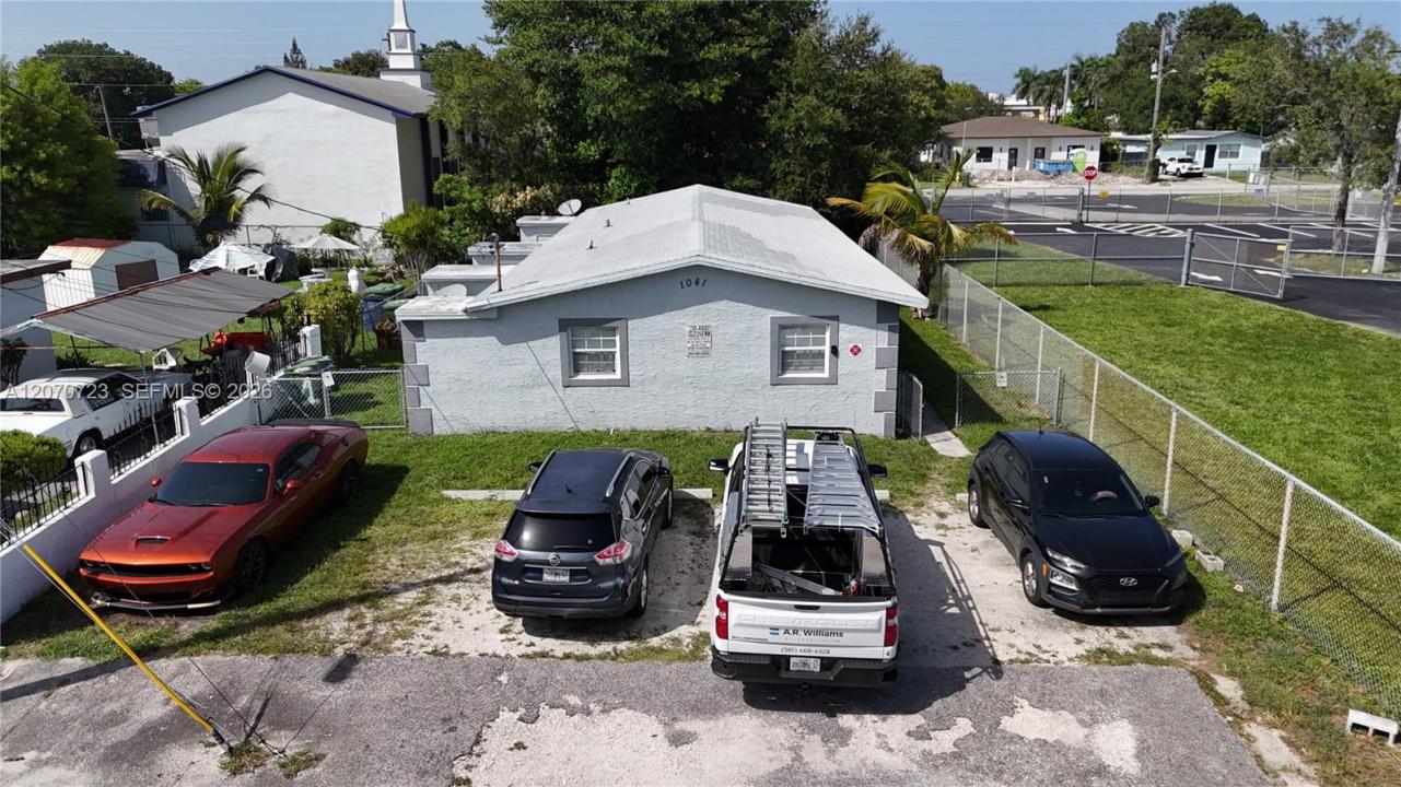 1041 NW 7th Ct, Hallandale Beach, Flórida 33009, Estados Unidos