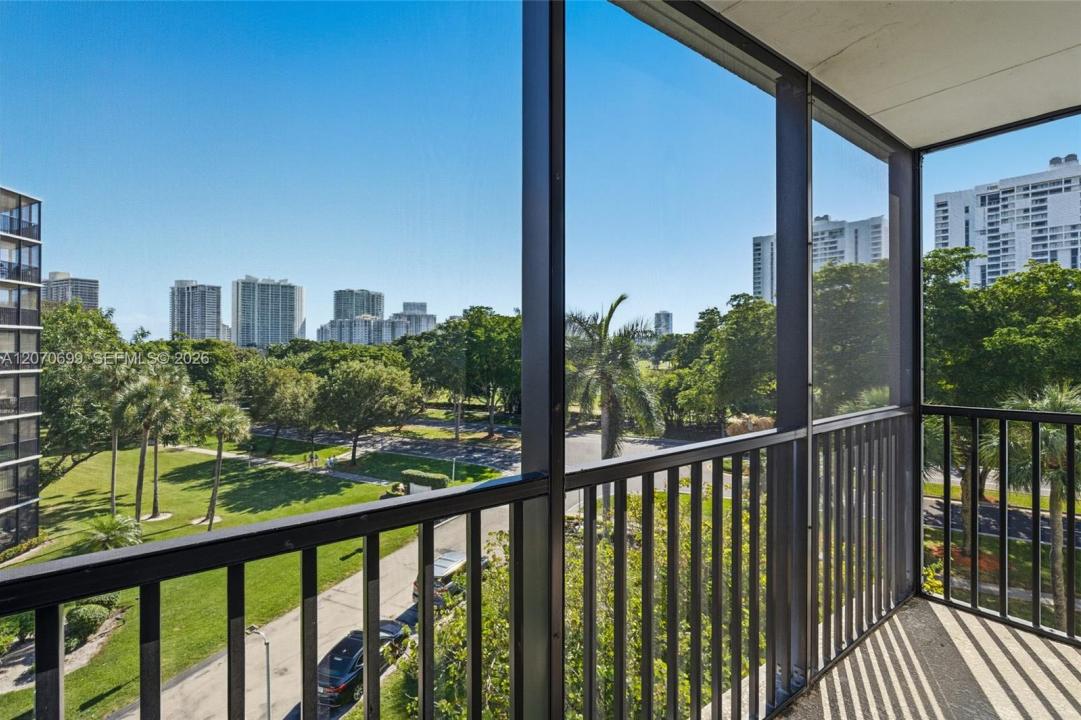 3401 N Country Club Dr 519, Aventura, Floride 33180, États-Unis
