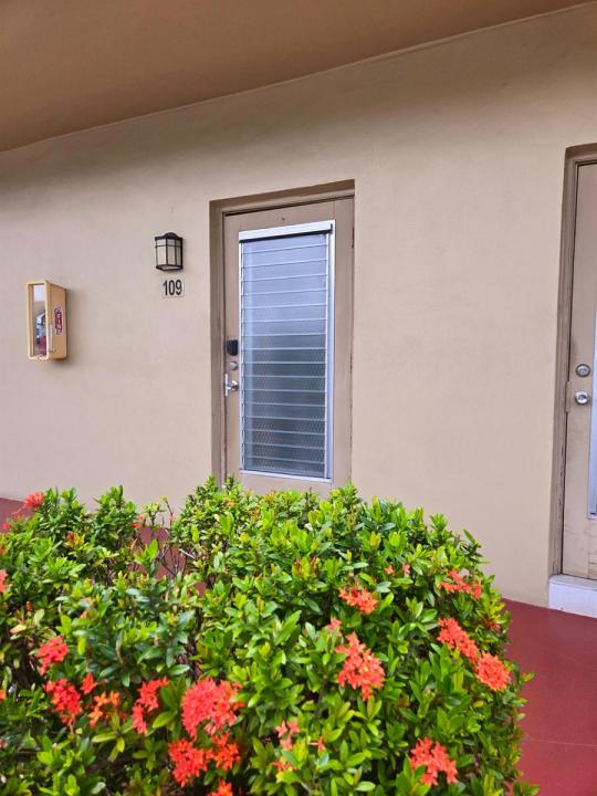 5071 W OAKLAND PARK Boulevard 109, Lauderdale Lakes, פלורידה 33313, ארצות הברית של אמריקה