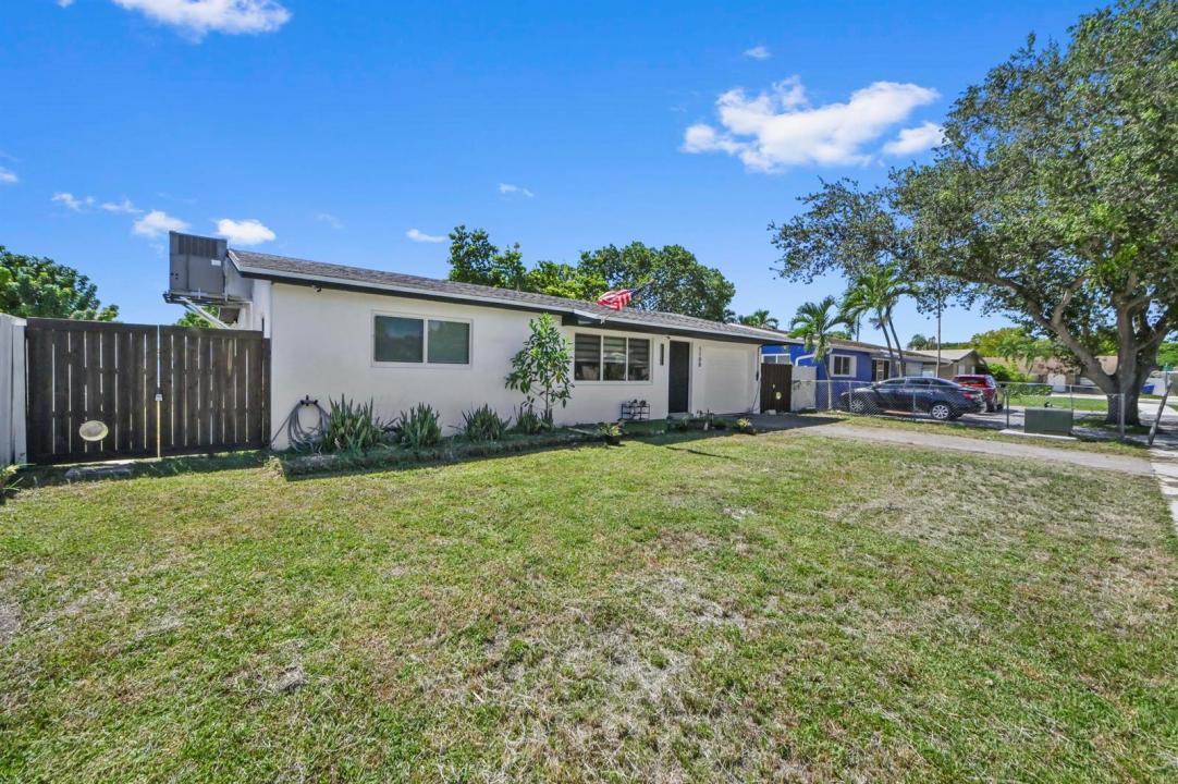 1100 N 57TH Terrace, Hollywood, Florida 33021, USA