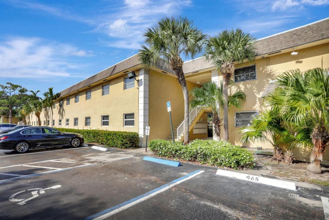 5168 NE 6TH Avenue 406, Oakland Park, Florida 33334, Stati Uniti