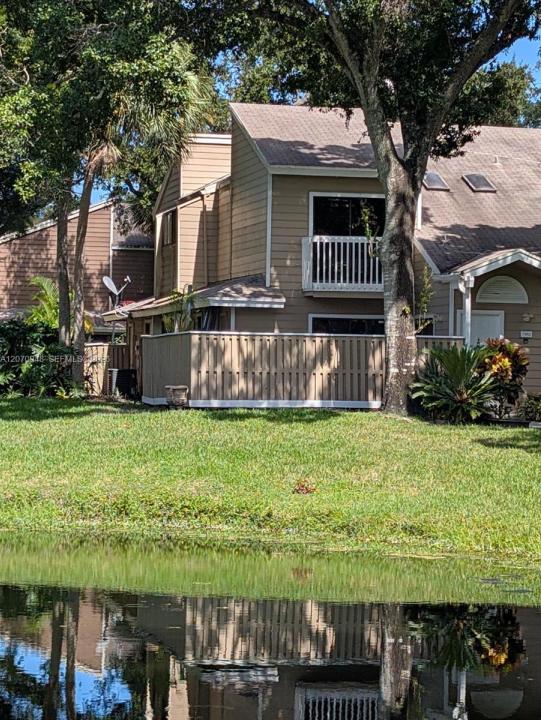 7162 Sportsmans Dr 7162, North Lauderdale, Florida 33068, USA