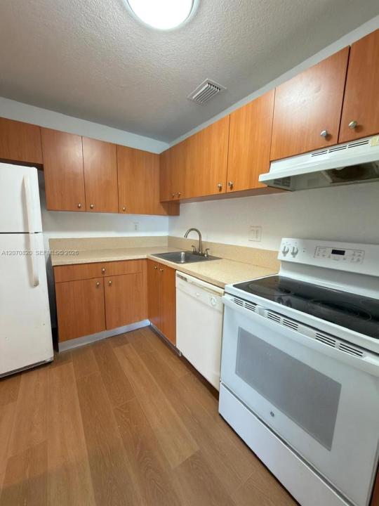 411 Executive Center Dr 109, West Palm Beach, Floride 33401, États-Unis