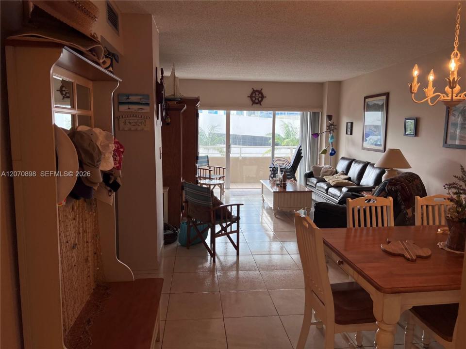 1965 S Ocean Dr 2D, Hallandale Beach, Florida 33009, Stati Uniti