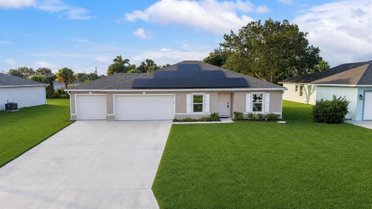 619 SW Hamberland Avenue, Port St. Lucie, Floride 34953, États-Unis