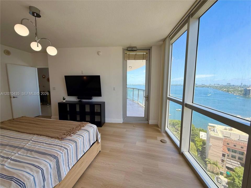 1750 N Bayshore Dr 2202, Miami, Florida 33132, Stati Uniti