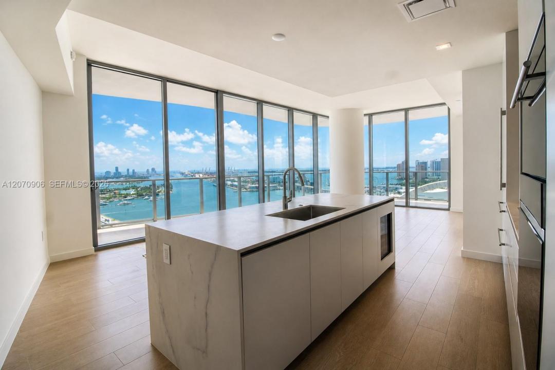 1400 Biscayne Blvd 3401, Miami, 플로리다 33132, 미국