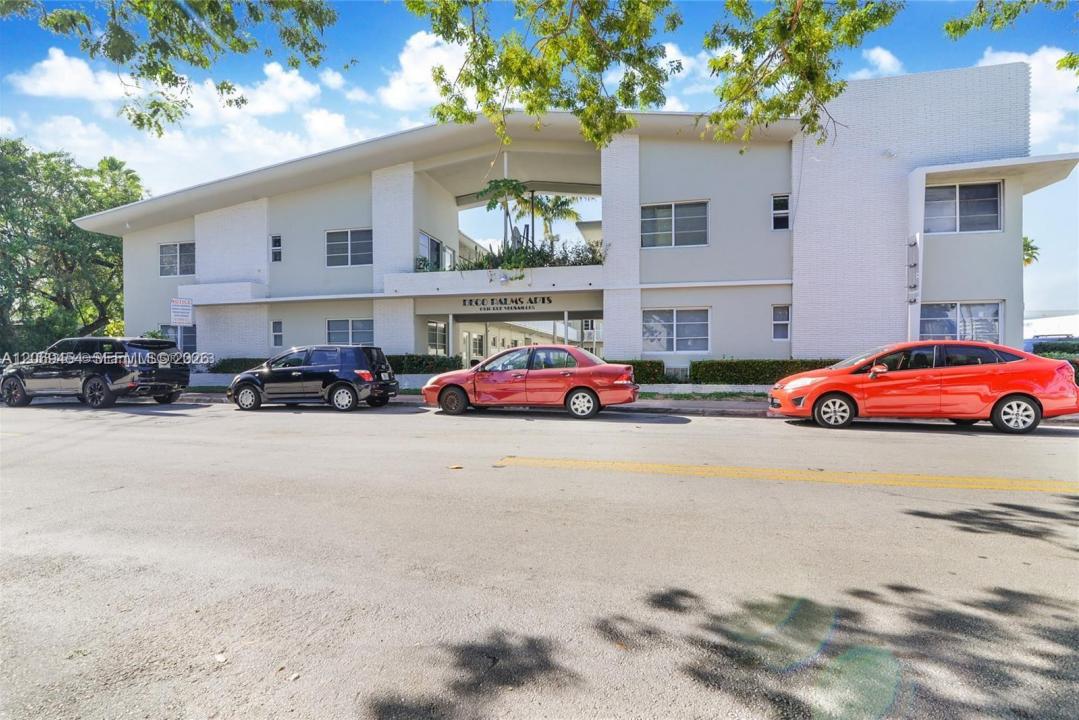 6930 Rue Versailles 18, Miami Beach, Florida 33141, Stati Uniti