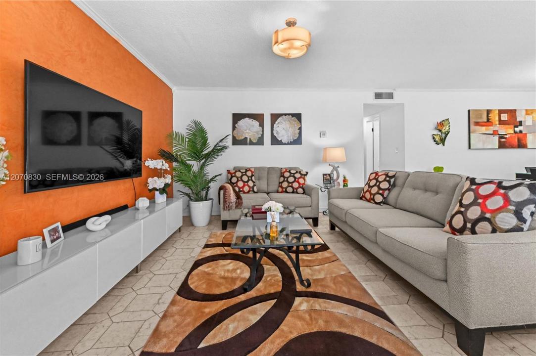 200 NE 12th Ave 3A, Hallandale Beach, Floride 33009, États-Unis
