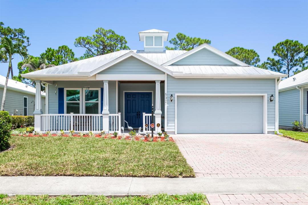 532 NE Canoe Park Circle, Port St. Lucie, Floride 34983, États-Unis