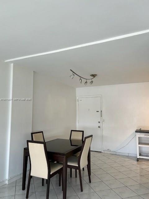 111 Golden Isles Dr E4, Hallandale Beach, Florida 33009, Stati Uniti