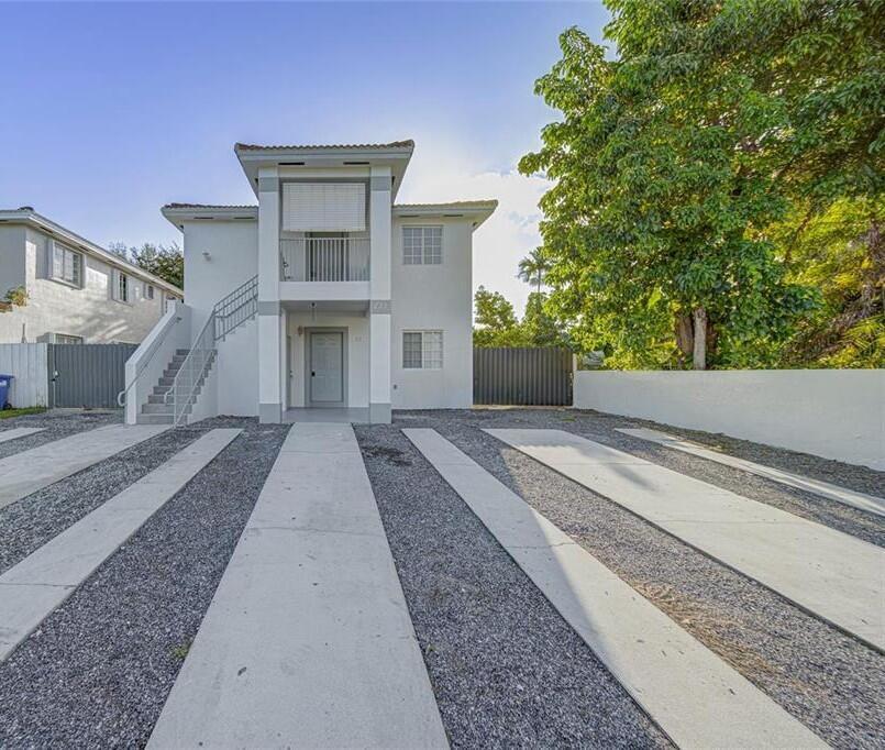 221 SW 78TH Place 221/231, Miami, Florida 33144, Stati Uniti