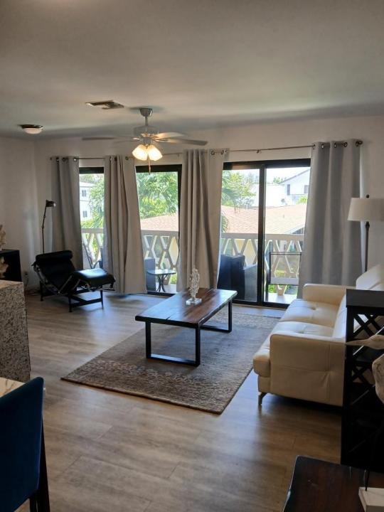 3208 SE 11TH Street 202, Pompano Beach, Floride 33062, États-Unis